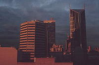 Free downloadable wallpaper, Sunset in Melbourne, Victoria, Australia, Richard Hryckiewicz 1998 th_melbsunset1.jpg - 5018 Bytes