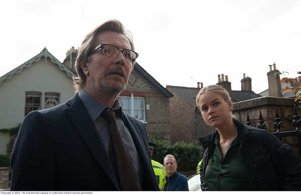 movie still, Gary Oldman in CRIMINAL, Festivale film reviews; 599x388