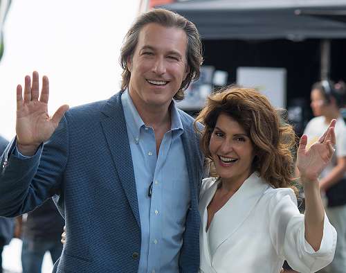 movie still, My Big Fat Greek Wedding, Festivale film review; 500x394