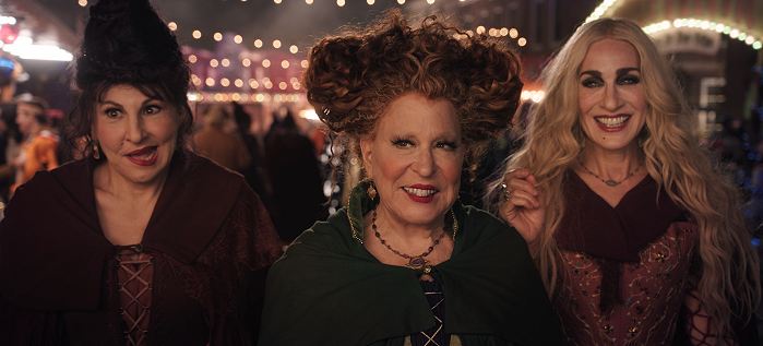 Hocus Pocus 2 movie still, Kathy Najimy, Bette Midler & Sarah Jessica Parker; Festivale film review;699x317