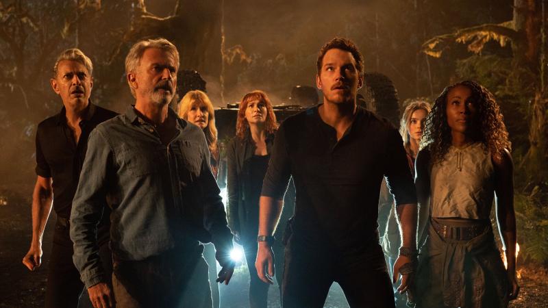 Jurassic World Dominion (2022) movie still; festivale film review section;800x450