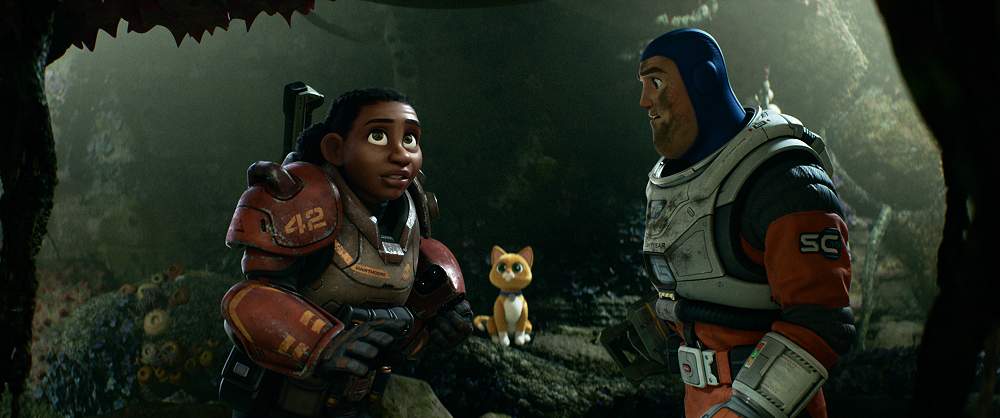 Lightyear 2022 movie still Buzz, Alisha & Sox; Festivale film review;1000x418