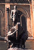 Swanston St, Melbourne, Matthew Flinders Statue