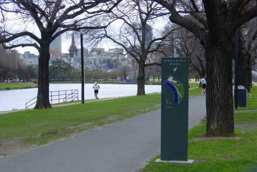 Birrarung Marr on the Yarra River; photo (c) Ali Kayn 2005; 520x348