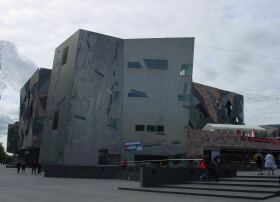 Federation Square, Melbourne; photo: Ali Kayn (c) 2005