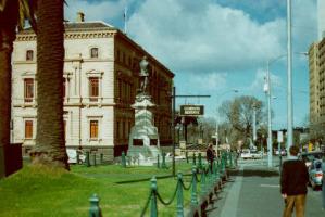 Gordon Reserve, Melbourne, photograph (c) 1997 Ali Kayn