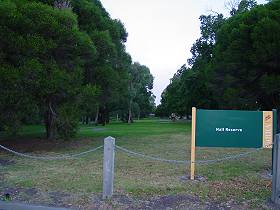 Halls Reserve, photograph (c) Ali Kayn 2005