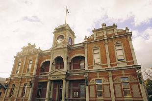 Castlemaine, Victoria; photo Peter Dunphy 2006 courtesy Tourism Victoria